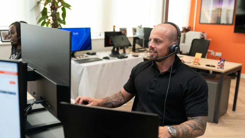 service-support-banner-img